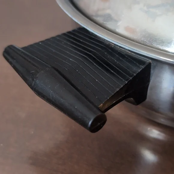 Rena Ware 1.5 Liters Waterless Cooking Sauce Pan - Picture 4 of 8